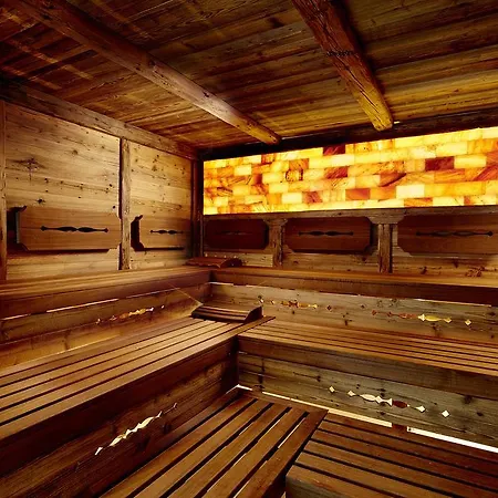 Hotel Tauernhof 4*