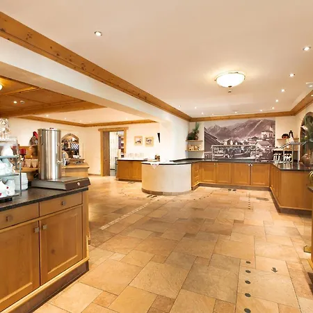 Hotell Tauernhof Kaprun